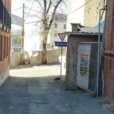 2 Santeli Turn Guest House Tbilisi Exterior photo